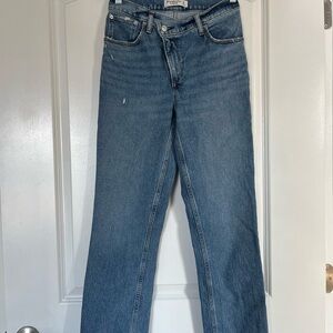 NWOT Abercrombie & Fitch 90s High Rise Jeans 26 / 2s